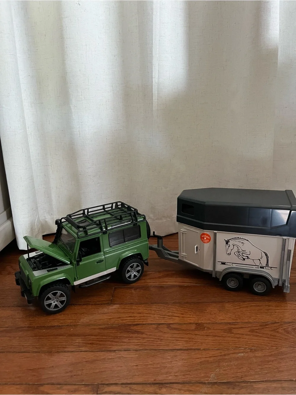 Bruder 02592 Land Rover Defender with Horse Trailer and Horse